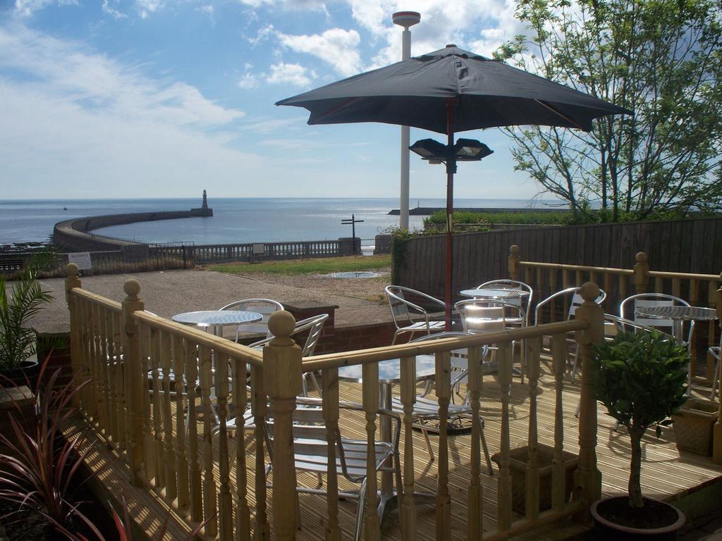 The Balmoral & Terrace 3* Sunderland (Tyne and Wear)